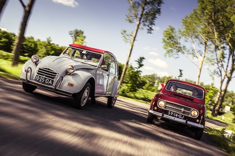 Classics Test: Renault 4 vs Citroen 2CV