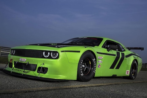 Dodge Challenger in Trans Am-trim