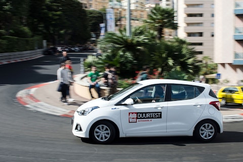 In Monaco is de maximumsnelheid 50 km/h en is het dragen van een gordel niet verplicht