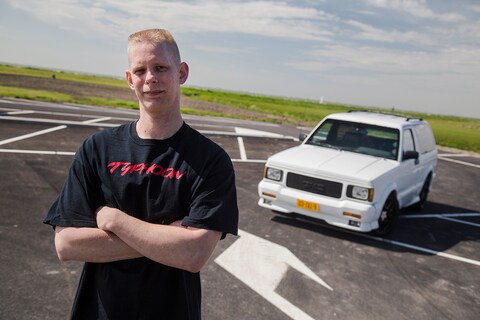 Blits Bezit - GMC Typhoon