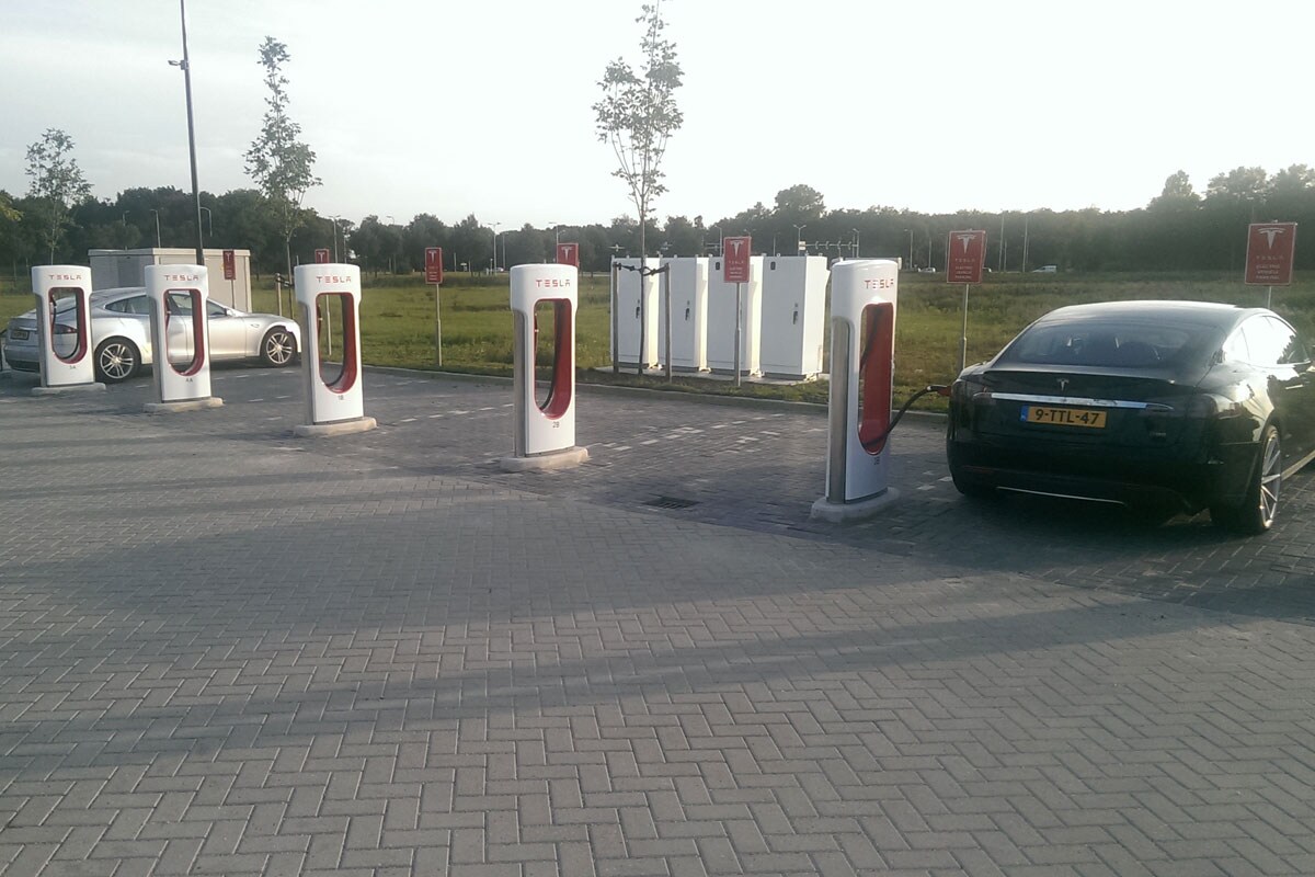 Tesla Supercharger