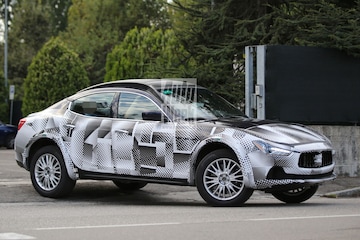 Maserati Levante spyshot