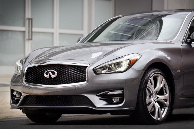 Infiniti Q70