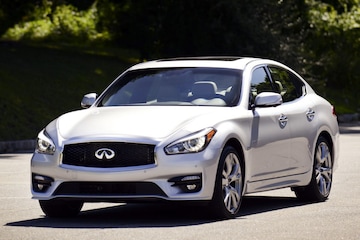 Infiniti Q70