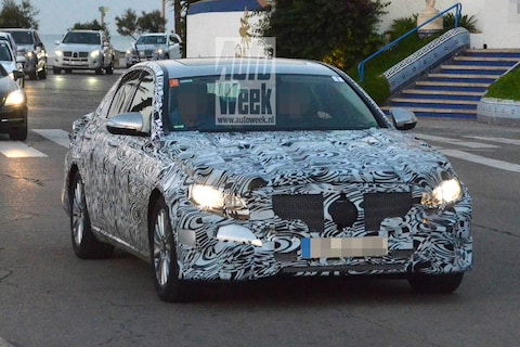 Mercedes E-klasse aan de wandel