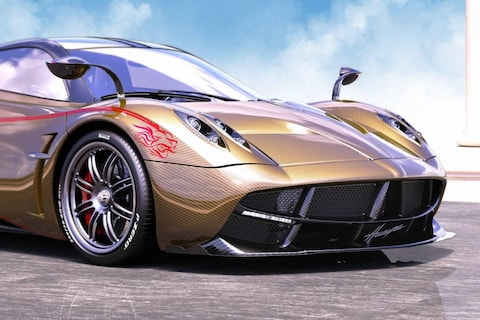 Pagani viert feest met Huayra Dinastia