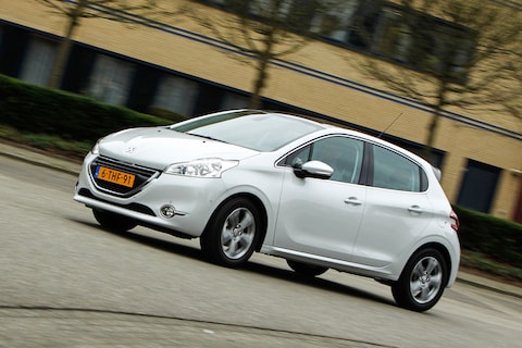 Peugeot 208 1.6 e-HDI 92 pk 85 gr (2014) - Test