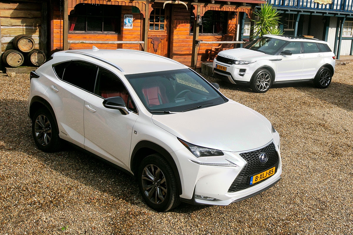 Lexus NX 300h vs Range Rover Evoque