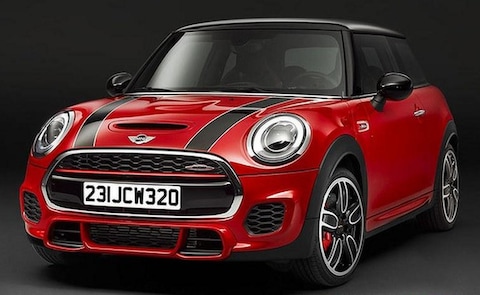 Mini John Cooper Works breekt voortijdig los