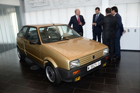 Seat restaureert eerste auto van Spaanse koning
