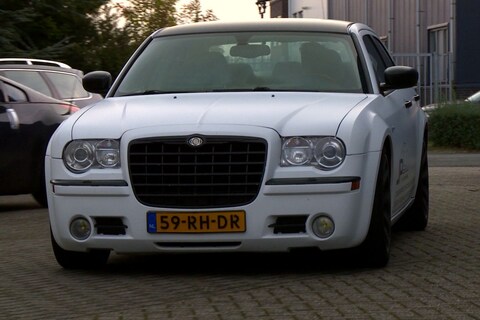 Op de rollenbank - Chrysler 300C Hemi