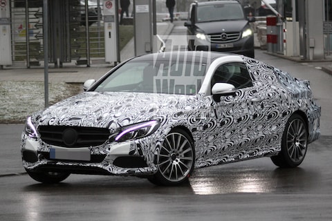 Mercedes C-klasse coupé gekiekt