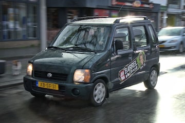 Suzuki Wagon R+