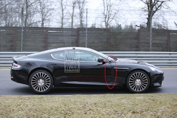 Aston Martin DB9 mule (foto SB-Medien)
