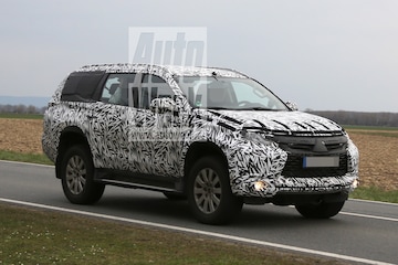 Mitsubishi Pajero spyshots