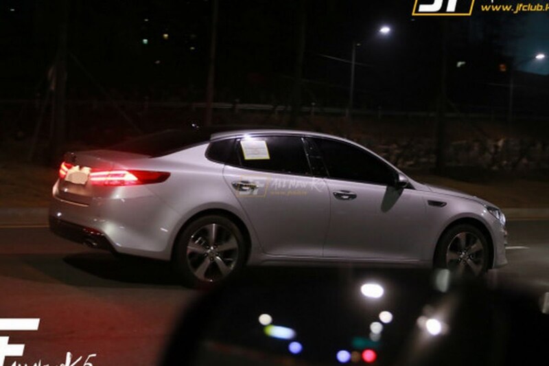 Kia Optima zonder camouflage