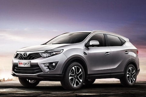SEM DX7: Chinese SUV met Italiaanse kruiden