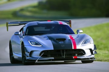 Dodge Viper ACR