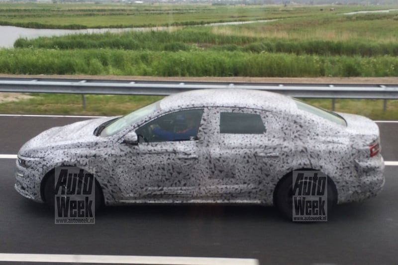 Renault Laguna (foto: Kees van der Giessen)
