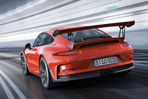 Porsche met nieuwelingen naar Genève