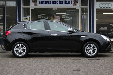 Redactie Raadt Aan: eigenzinnig Astra-alternatief