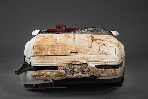 Chevrolet start restauratie sinkhole-Vette