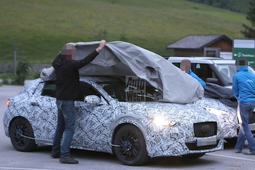 Infiniti QX30 spyshot