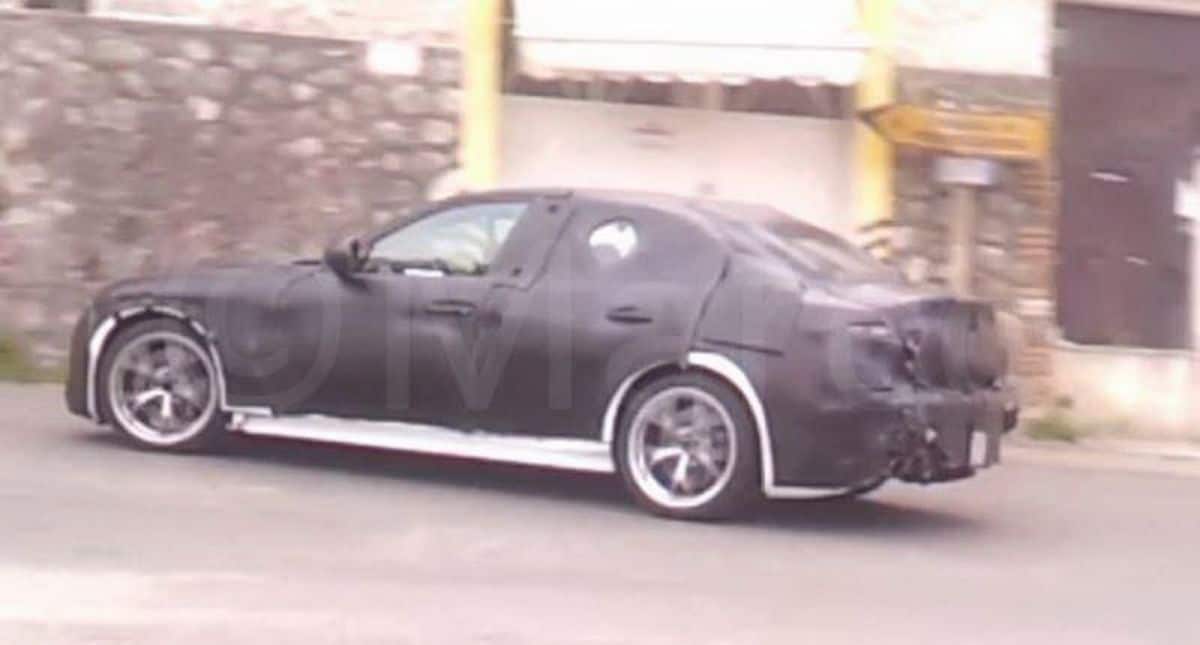 Alfa Romeo Giulia spyshot