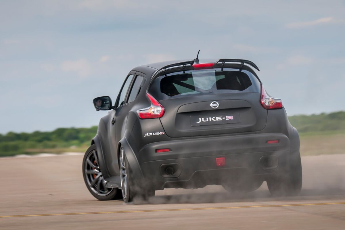 Nissan Juke R 2.0