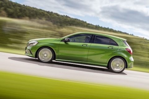 Mercedes presenteert gefacelifte A-klasse