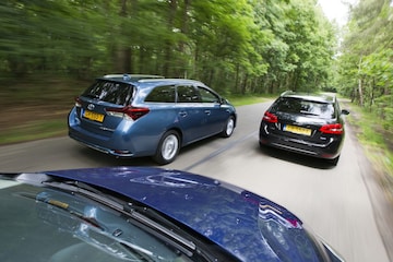 Toyota Auris Hybrid TS-Volvo V40 D2-Peugeot 308 SW