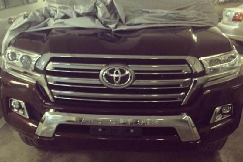 Toyota Land Cruiser V8 facelift