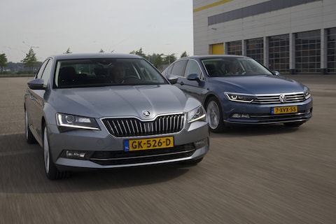 Test: Skoda Superb vs Volkswagen Passat