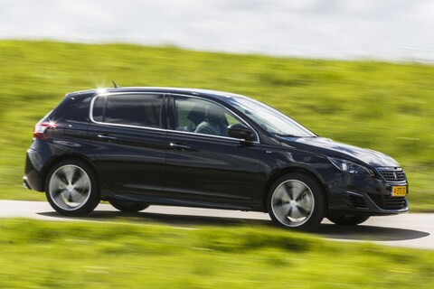 Peugeot 308 GT 2.0 Blue HDi 180 (2015)