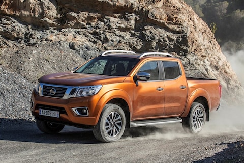 Nissan plakt prijsstickers op nieuwe Navara