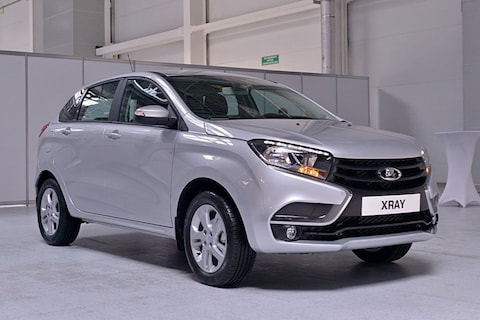 Lada X-Ray in productietrim