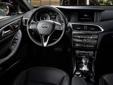 Infiniti Q30: dit is het dashboard 