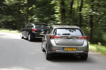 Toyota Auris - Citroën C4