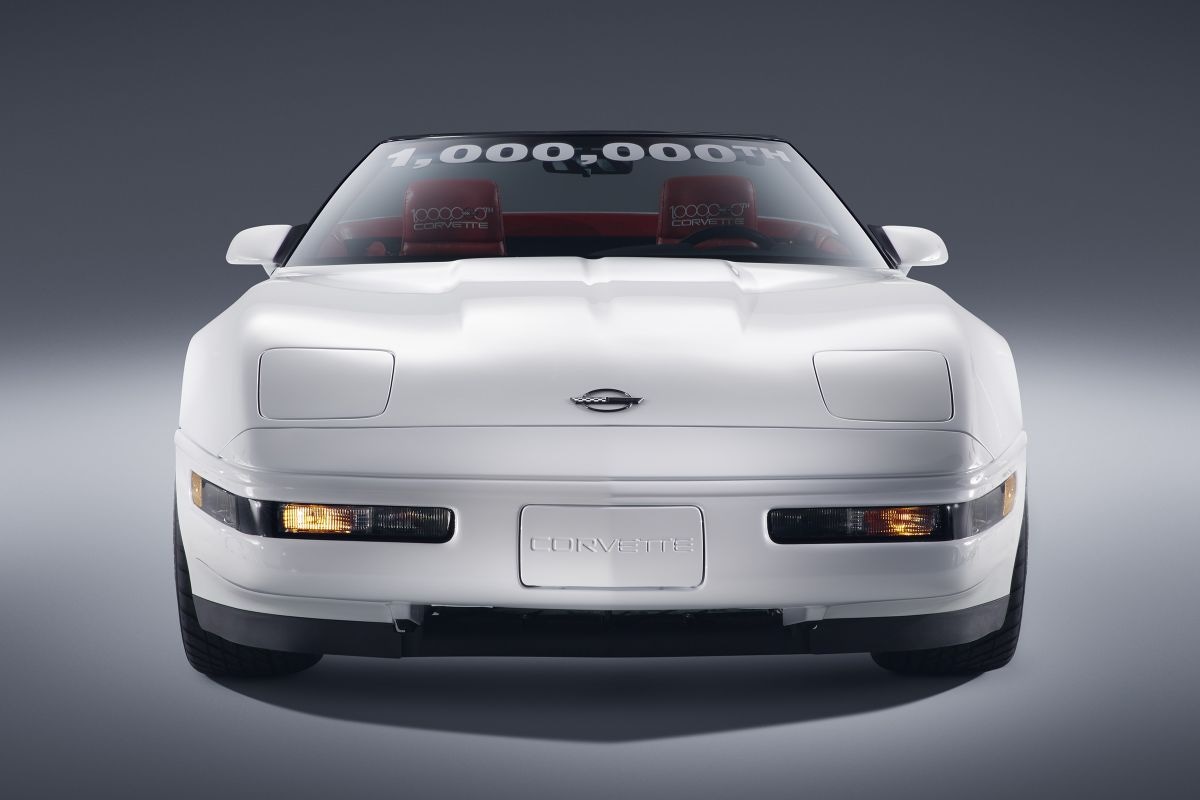 Chevrolet Corvette 1.000.000 restauratie sinkhole