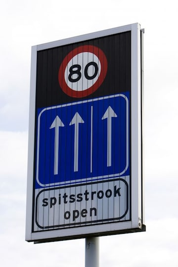 Spitsstrook open, maximumsnelheid 80 km/h (foto: A