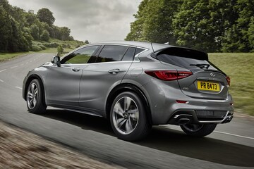 Infiniti Q30