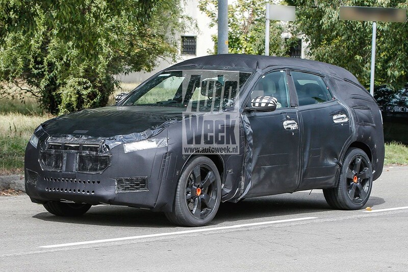Maserati Levante spyshots