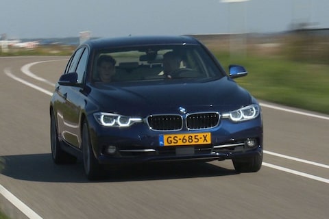 Achteruitkijkspiegel - BMW 340i