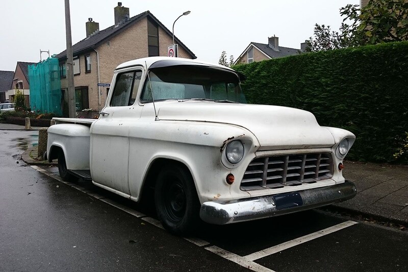 In het wild: Chevrolet 3200 (1955)