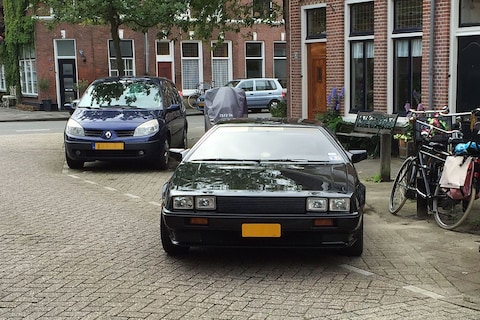 In het wild: DeLorean DMC-12 (1981)