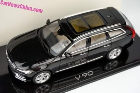 Volvo V90 debuteert ook al als schaalmodel