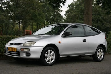 Mazda 323 Coupé