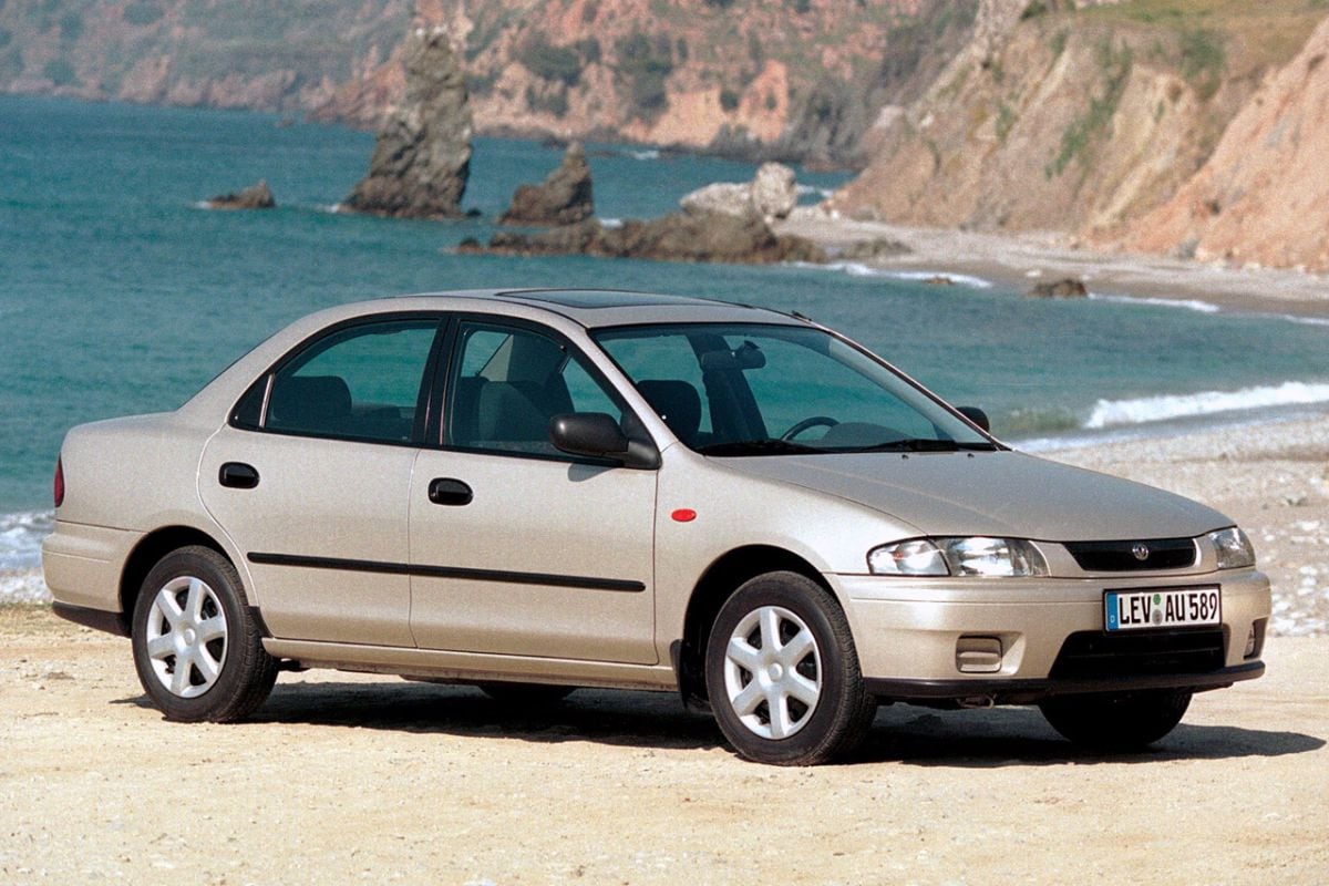 Mazda 323 Sedan