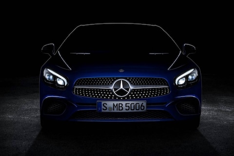 Mercedes geeft teaser gefacelifte SL vrij
