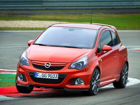 Opel schroeft Corsa- en Insignia-productie terug